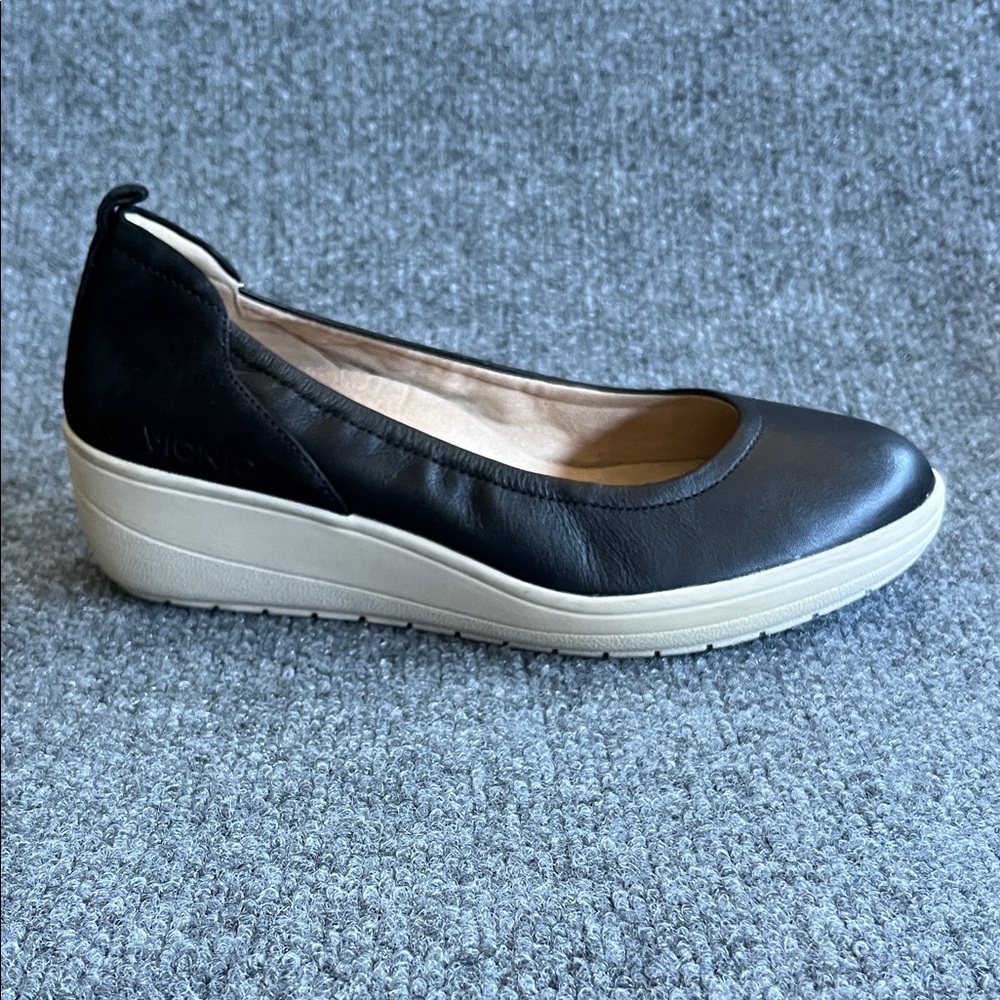 Vionic Jacey Black Wedge Ballet Slip-On with Cream Platform and Suede heel